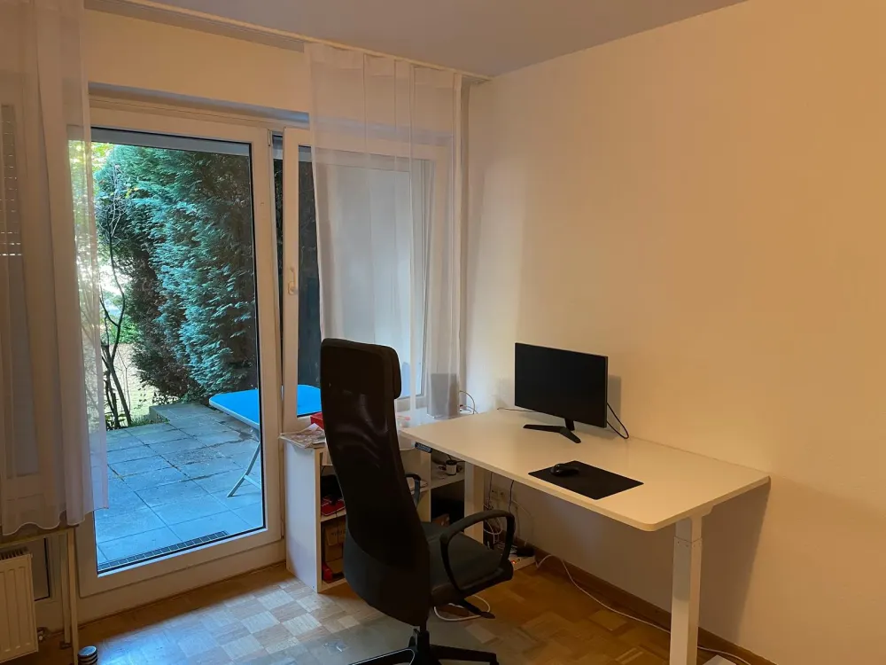 Schöne Einzimmerwohnung mit Terasse (ab 01.10.2026)