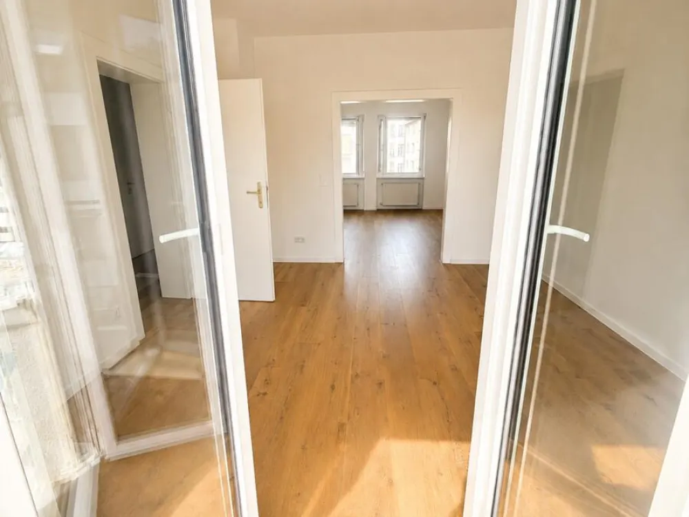 Exklusives Wohnen im Ostend, Stilvoll kernsanierte 3-Zimmer-Wohnung