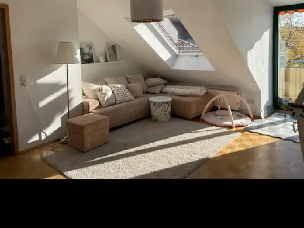 ☀️ möblierte 3-Zimmer-Dachgeschosswohnung Markkleeberg 5 min zur S-Bahn Leipzig-Zwischenmiete/WG