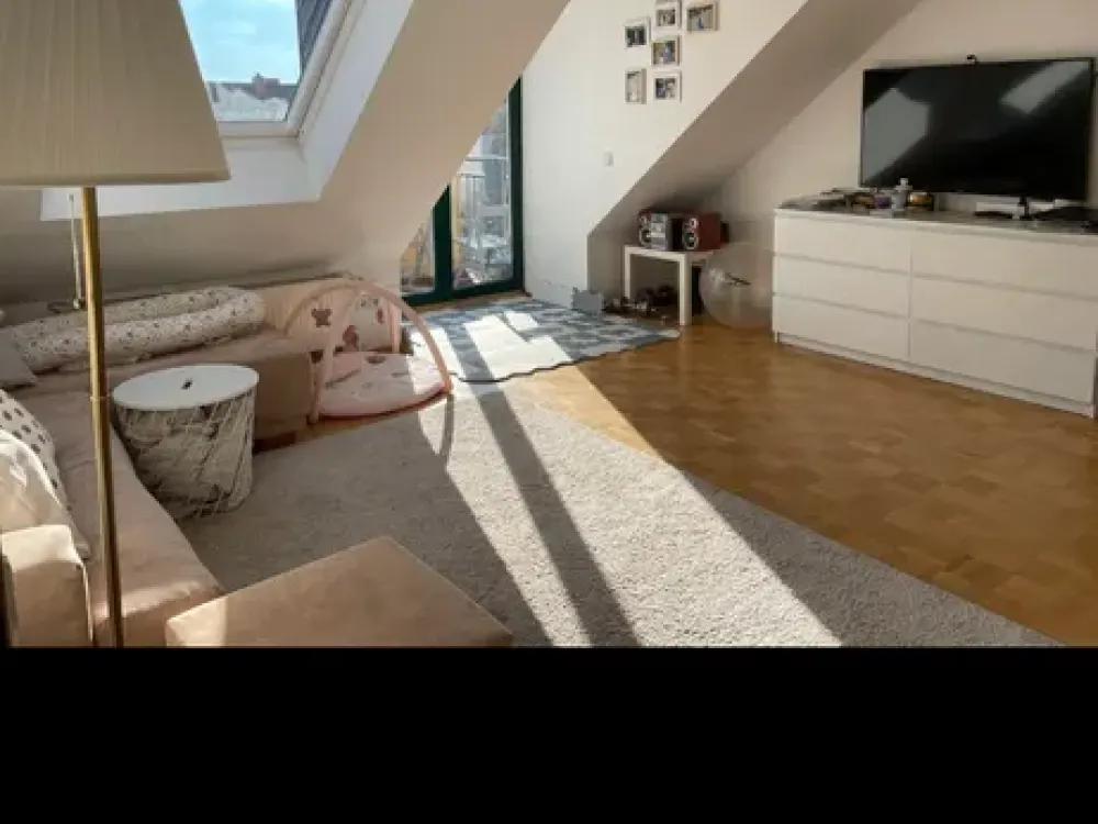 ☀️ möblierte 3-Zimmer-Dachgeschosswohnung Markkleeberg 5 min zur S-Bahn Leipzig-Zwischenmiete/WG