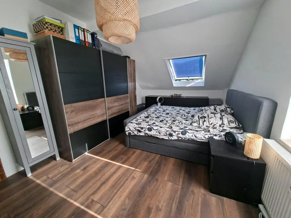 Helle 4-Zi DG-Wohnung in der Nähe zum HbF SG Ohligs