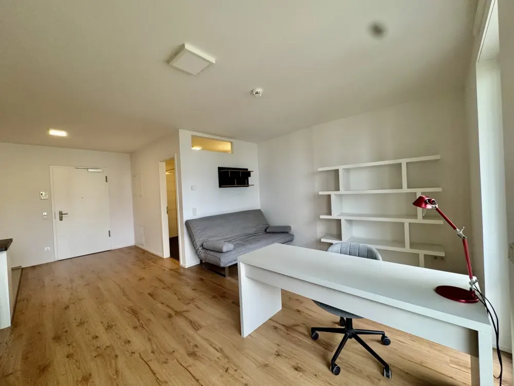 Kompakt, komfortabel, besonders, möbliertes Apartment mit Balkon in Schöneweide!