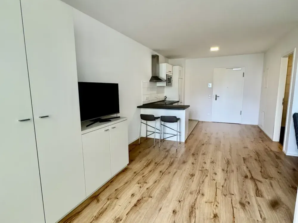 Kompakt, komfortabel, besonders, möbliertes Apartment mit Balkon in Schöneweide!