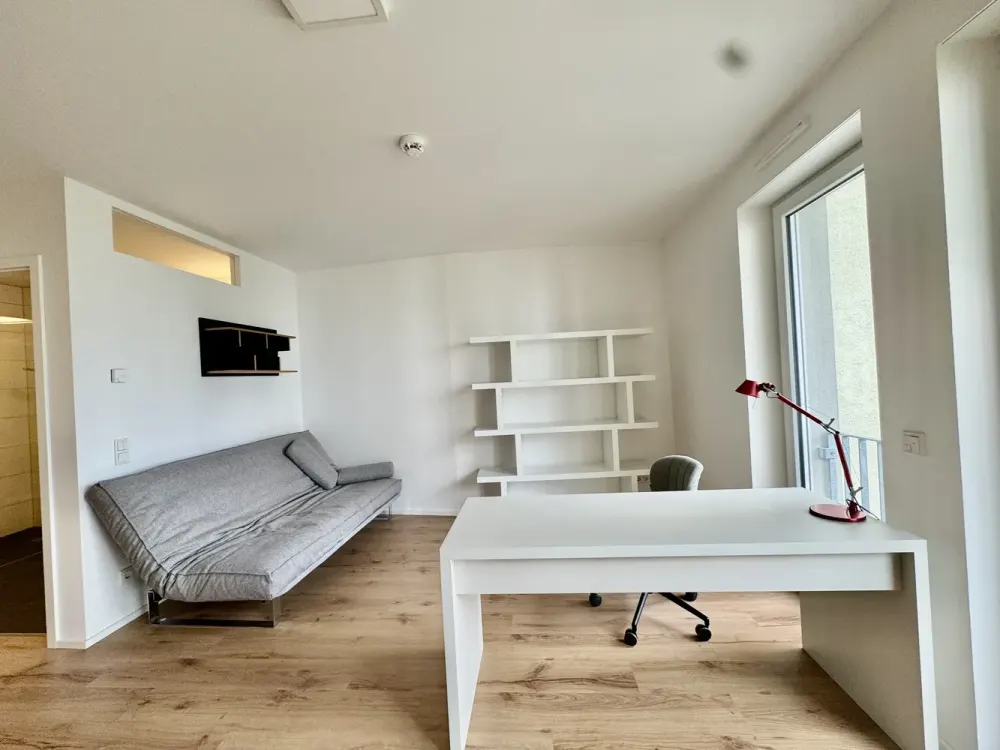 Kompakt, komfortabel, besonders, möbliertes Apartment mit Balkon in Schöneweide!