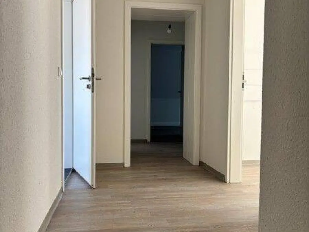 FRISCH renovierte 3-Zimmer Dachgeschosswohnung in wunscherschöner Siedlung
