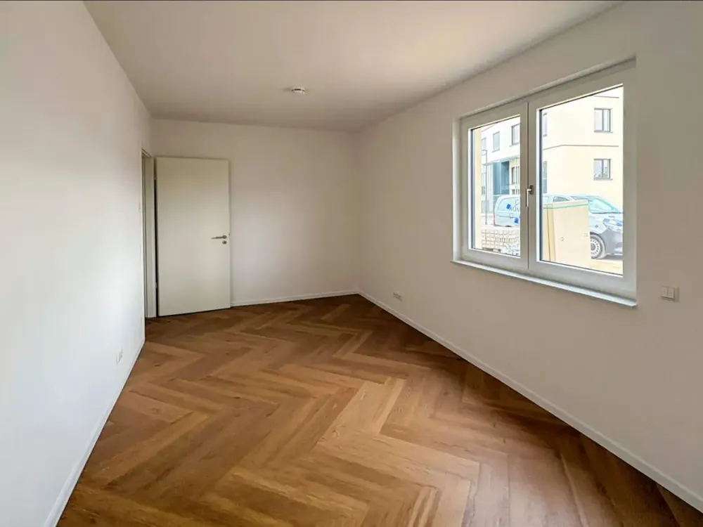 Erstbezug - Moderne 3,5-Zimmer EG-Wohnung mit Terrasse und Garten, Neubau Quartier HUGOS Mariendorf