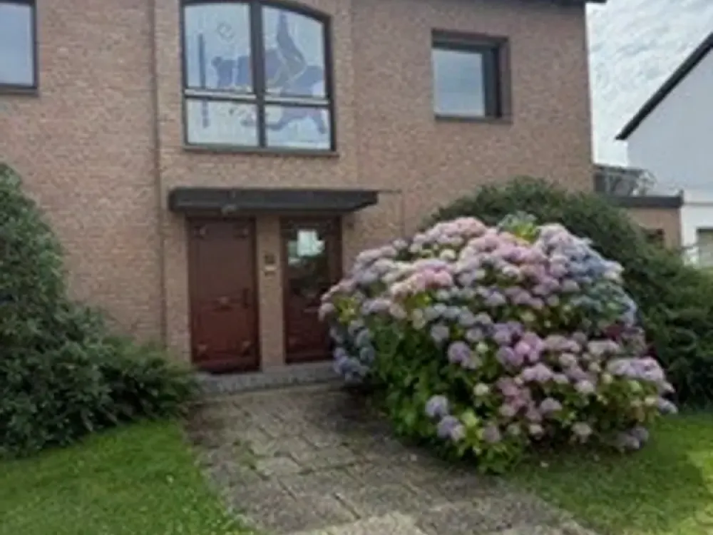 Wohnung 2. OG in gepflegtem Zweifamilienhaus, ruhige Lage