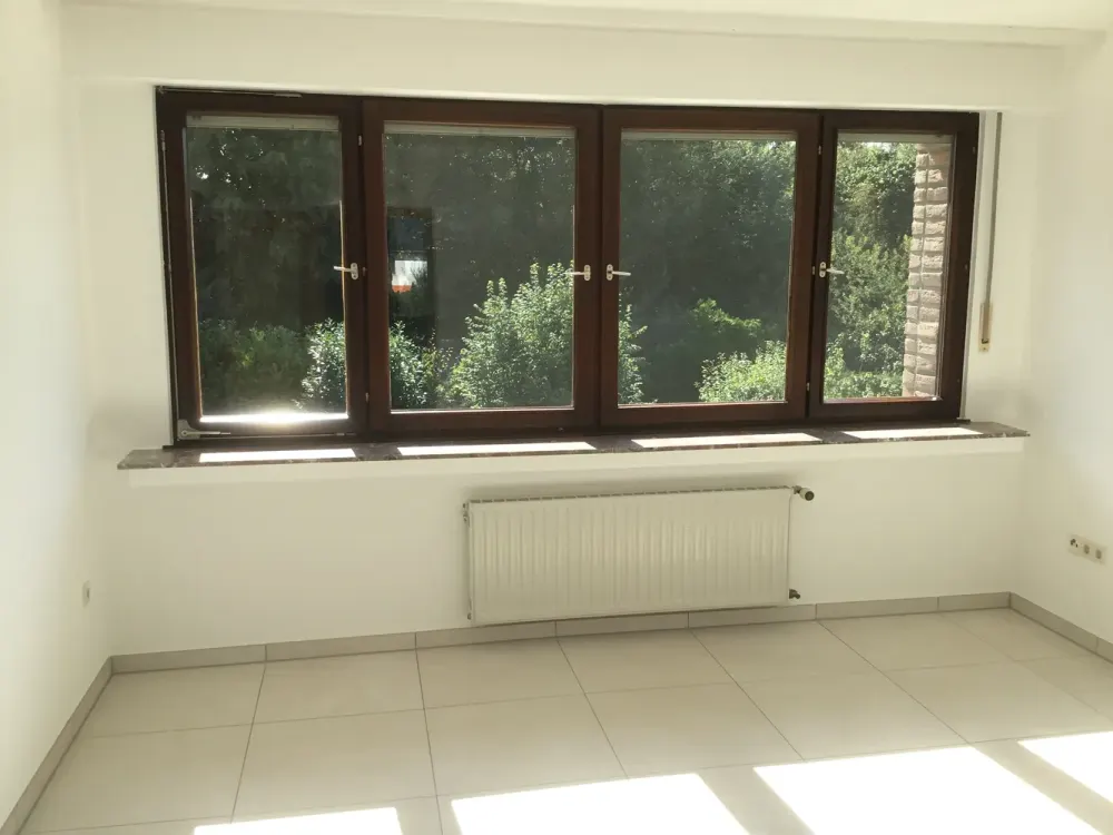 Wohnung 2. OG in gepflegtem Zweifamilienhaus, ruhige Lage