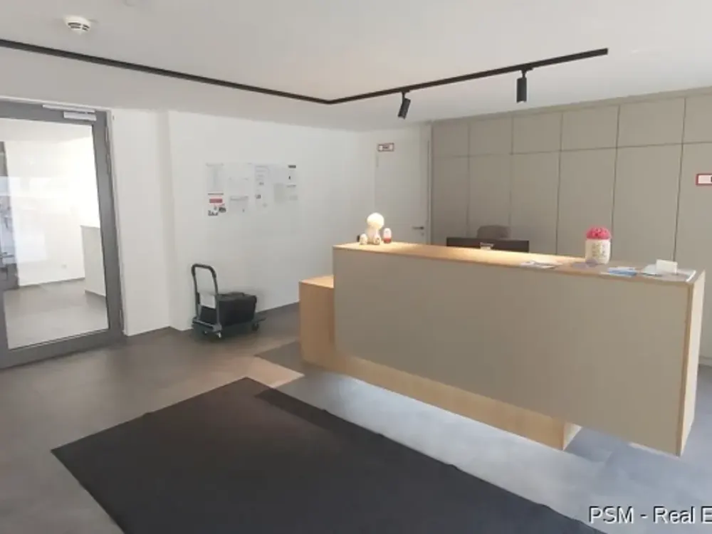 Exklusive 2-Zimmer-Wohnung mit Terrasse, Garten und EBK in Bestlage von Hofheim (Seniorenresidenz)