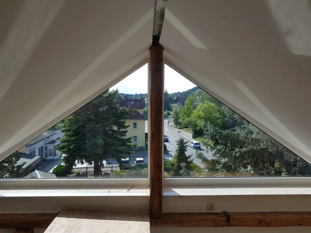 Moderne 3-Zimmer-Wohnung mit Galerie, Balkon und Stellplätzen