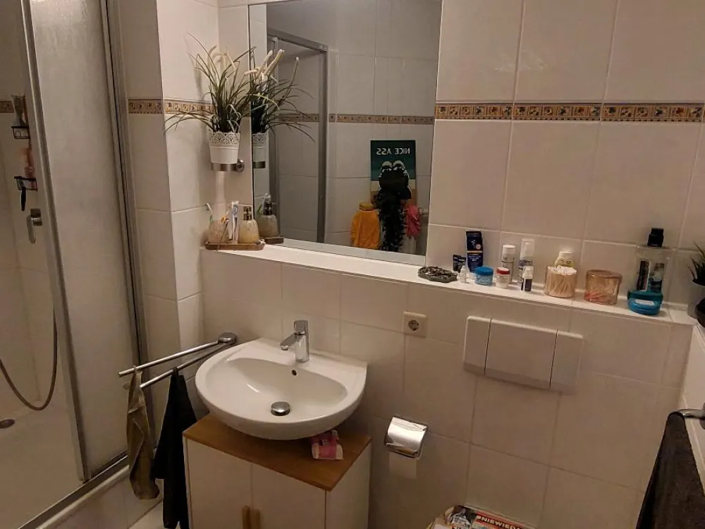 Helle 2-Raumwohnung ab 01.11. zu vermieten