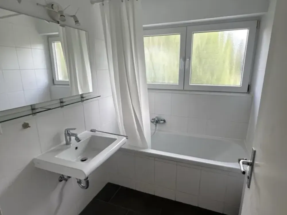 Möbliertes WG-Zimmer in netter 4er WG In Ludwigsburg
