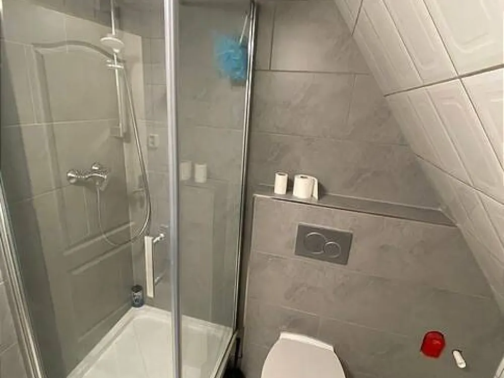 Einliegerwohnung! möbliert/teilmöblierte 2-Zimmer/ Vorgarten/ Lurup/ Solarenergie/ WLAN/ Pauschalmiete 1.500,00 € / frei ab 01.08.2026