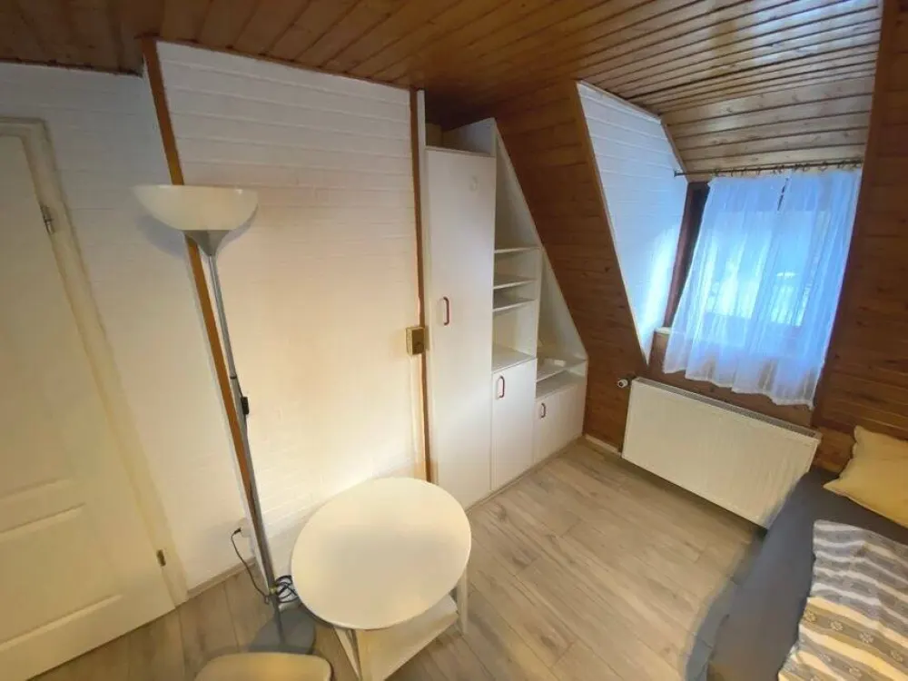 Einliegerwohnung! möbliert/teilmöblierte 2-Zimmer/ Vorgarten/ Lurup/ Solarenergie/ WLAN/ Pauschalmiete 1.500,00 € / frei ab 01.08.2026