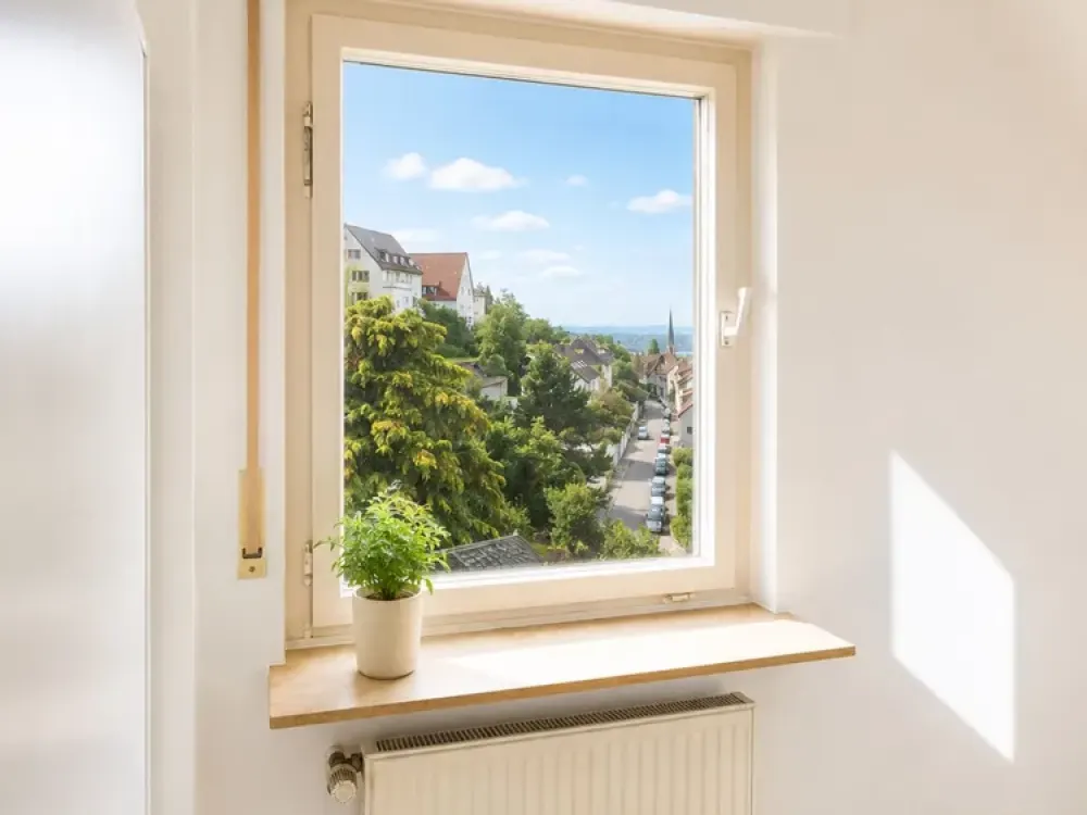 Vollmöbliertes Studioapartment mit Balkon und Aussicht über Stuttgart