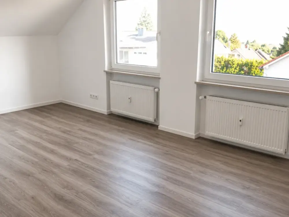 Gemütliche 2-Zimmer-Dachgeschosswohnung am Rosenberg in Hofheim-Marxheim