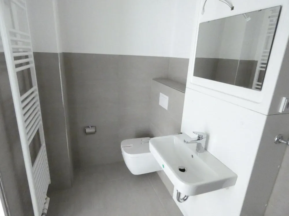 Erdgeschoss-Wohnung mit Balkon *wird umfassend modernisiert*