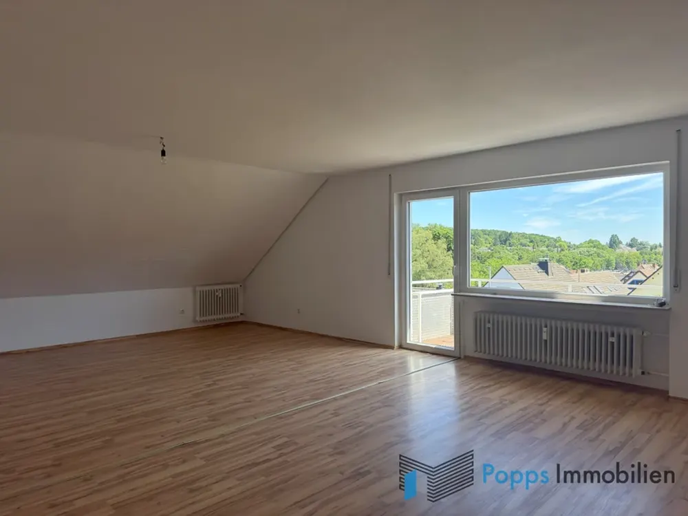 Großzügige 3-Zimmer-Wohnung mit fantastischem Weitblick über Fischbach