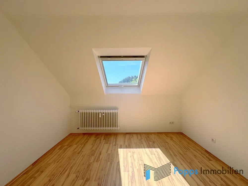 Großzügige 3-Zimmer-Wohnung mit fantastischem Weitblick über Fischbach