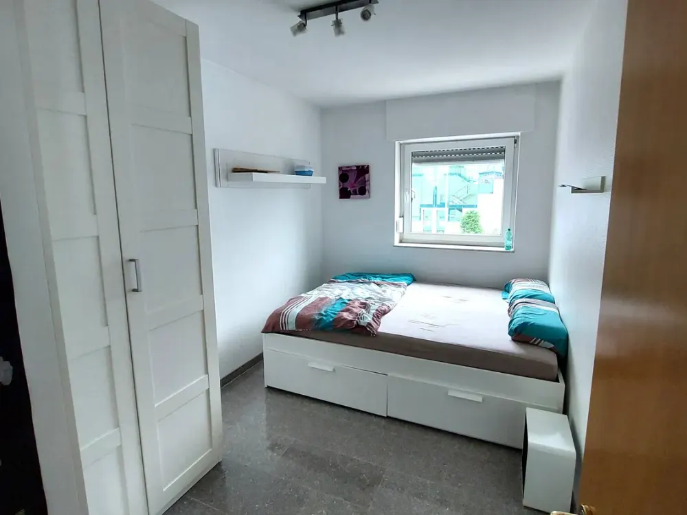 NEUSS ­ IM TAUBENTAL: HELLE 3 ZIMMER­WOHNUNG MIT HOCHWERTIGER AUSSTATTUNG....