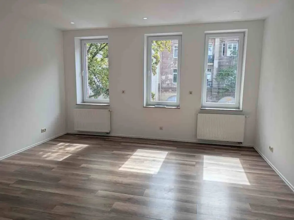 87qm Freiheit: Renovierte 3-Zi-Wohnung mit Balkon in Nürnberg! Sofort Frei!