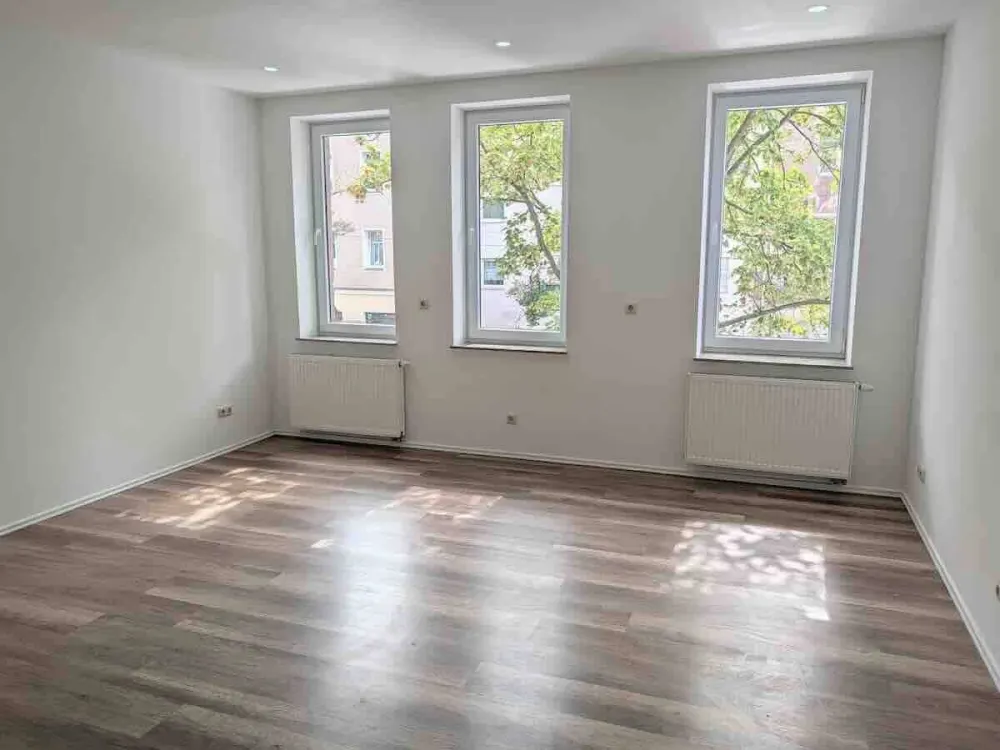 87qm Freiheit: Renovierte 3-Zi-Wohnung mit Balkon in Nürnberg! Sofort Frei!