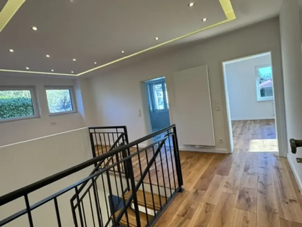 Erstbezug exklusive 4-Zimmer Maisonette mit eigenem Garten, 2 Bädern, großzügiger Terrasse