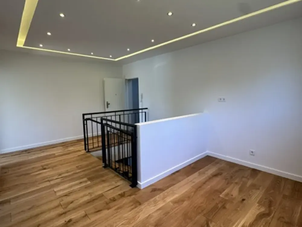 Erstbezug exklusive 4-Zimmer Maisonette mit eigenem Garten, 2 Bädern, großzügiger Terrasse