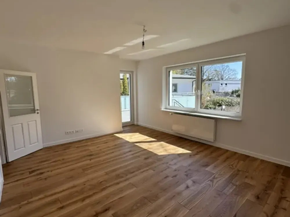 Erstbezug exklusive 4-Zimmer Maisonette mit eigenem Garten, 2 Bädern, großzügiger Terrasse
