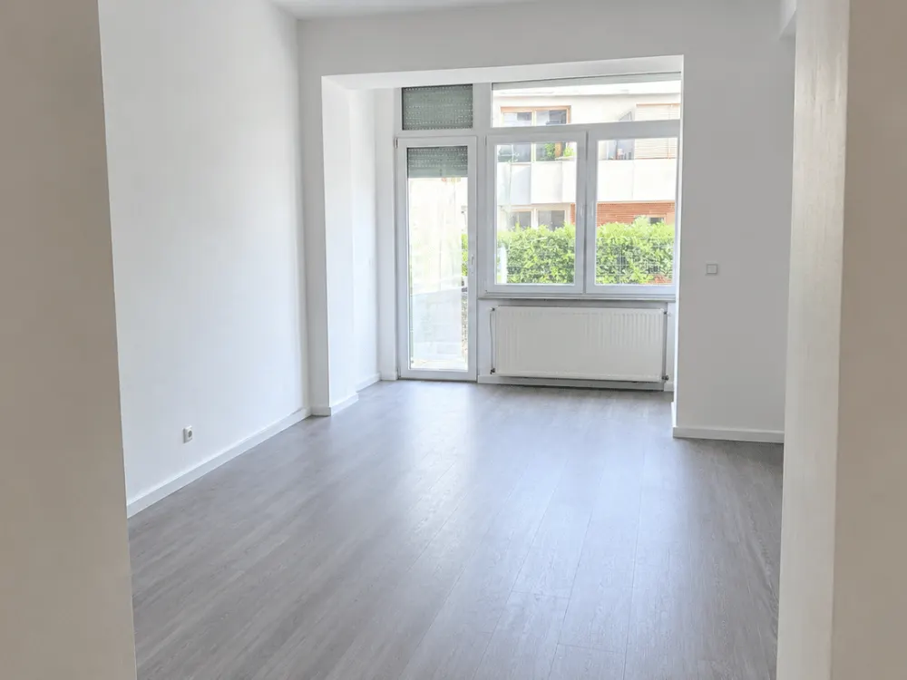 Helle & modern sanierte 4-Zimmer-Wohnung mit ca. 80 qm² Garten