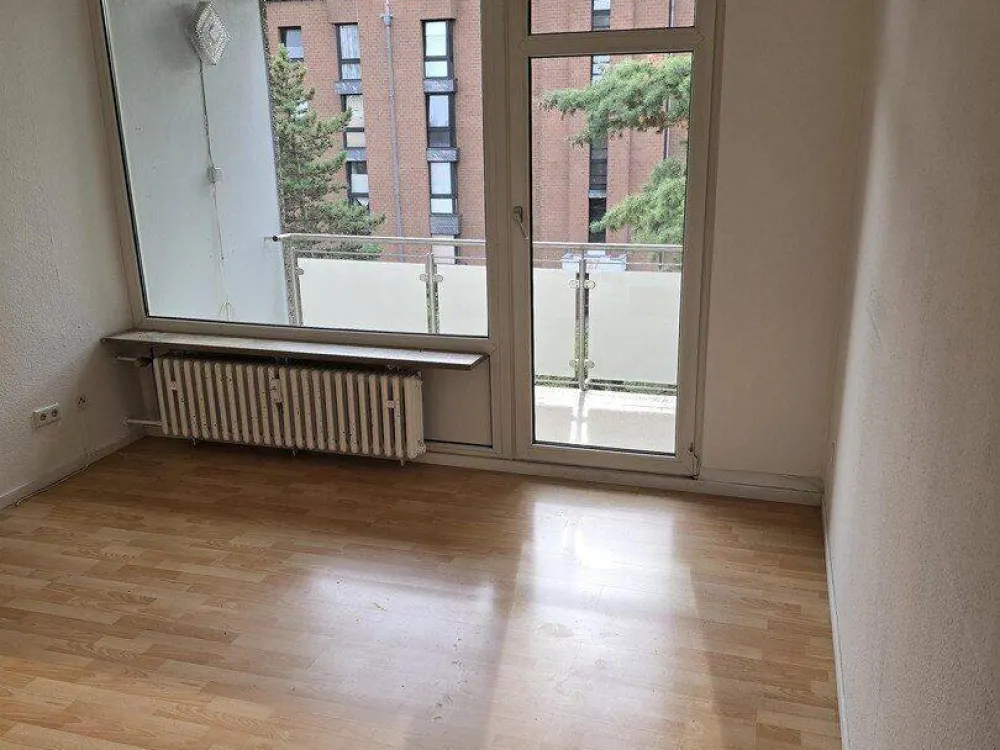 Gemütliche Zimmer in 4er WG in D-Lierenfeld zu vermieten