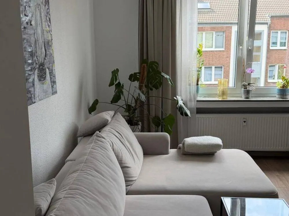 Helle 2-Zimmer-Wohnung mit Balkon in Düsseldorf-Bilk, Nähe Rhein, ab 01.11.2026