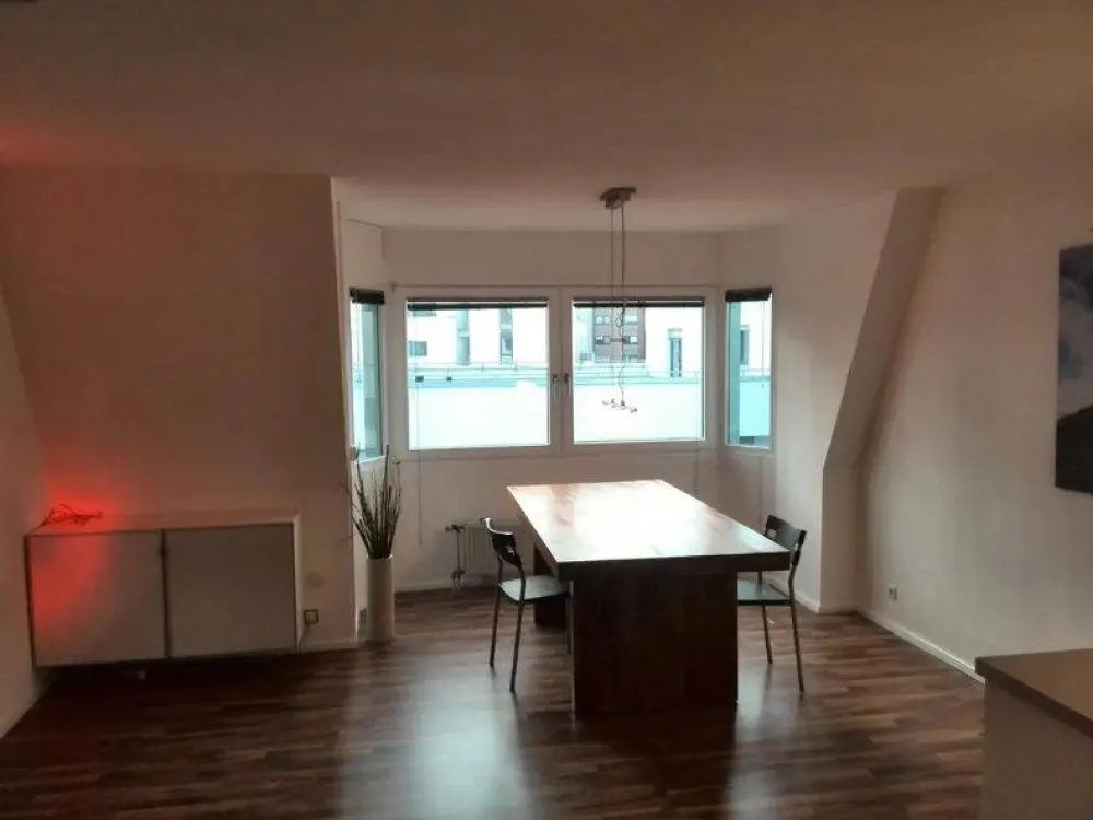 3-Zimmer Maisonette CityWohnung im Herzen von Sindelfingen mit Tr