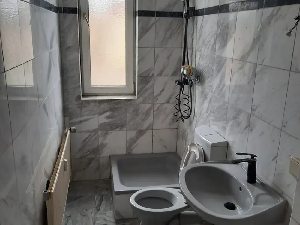 Gemütliche 2-Raum-Wohnung im Hinterhaus, 3. OG, frisch renoviert