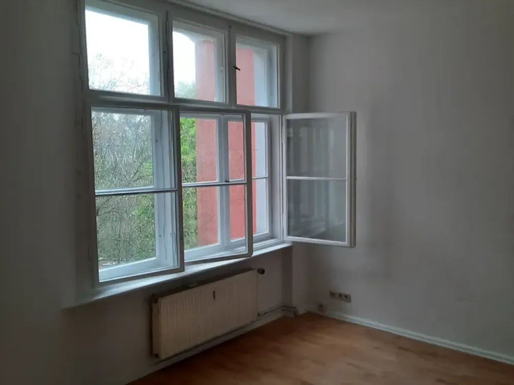 Gemütliche 2-Raum-Wohnung im Hinterhaus, 3. OG, frisch renoviert