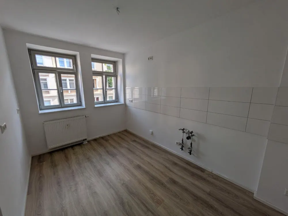 hell+schick+gemütlich: 2 Zimmer Wohnung mit Wanne/extra Küche/Balkon! #DD44