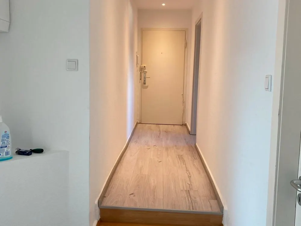 Schöne helle Wohnung mit kleinem Balkon