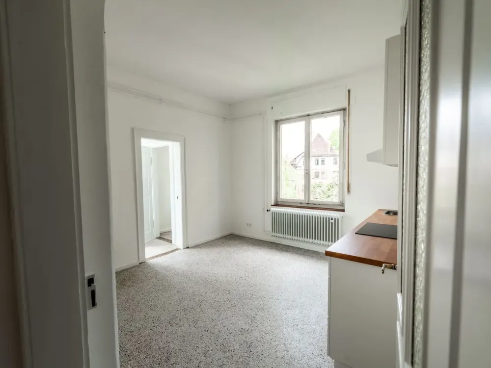 Erstbezug nach Komplettsanierung, Familienfreundliche 4-Zi-Wohnung mit Loggia mitten in Esslingen