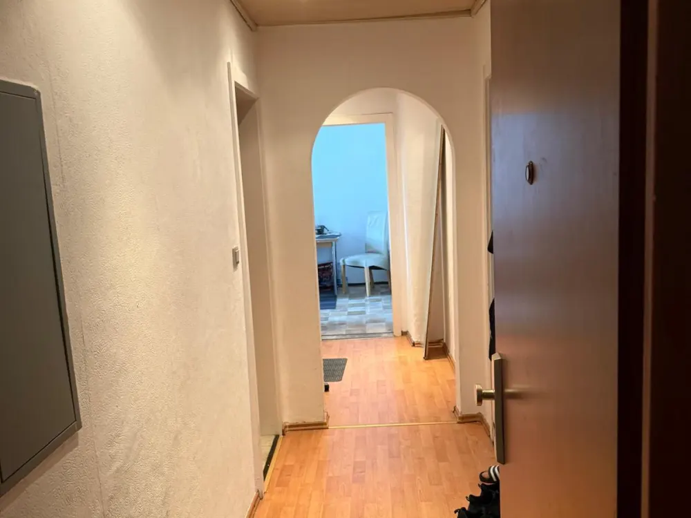Renovierte 2ZimmerWohnung mit Einbauküche, zentral, ruhig,Uni Nah