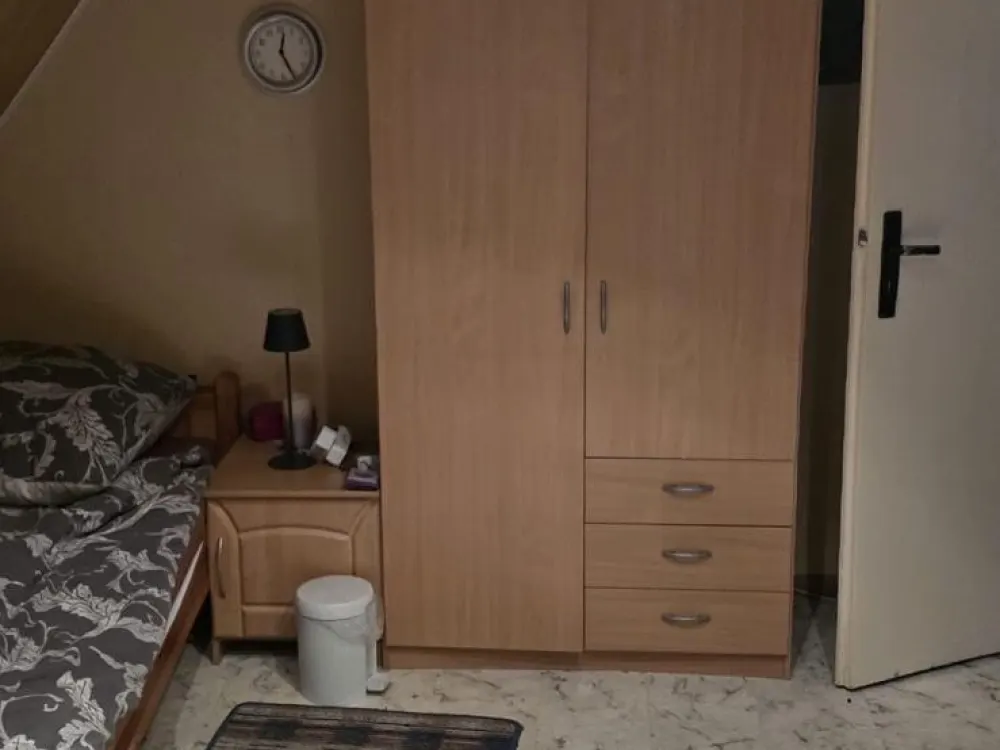 Voll Möbiliert 1 ZKB 33qm DG Wohnung