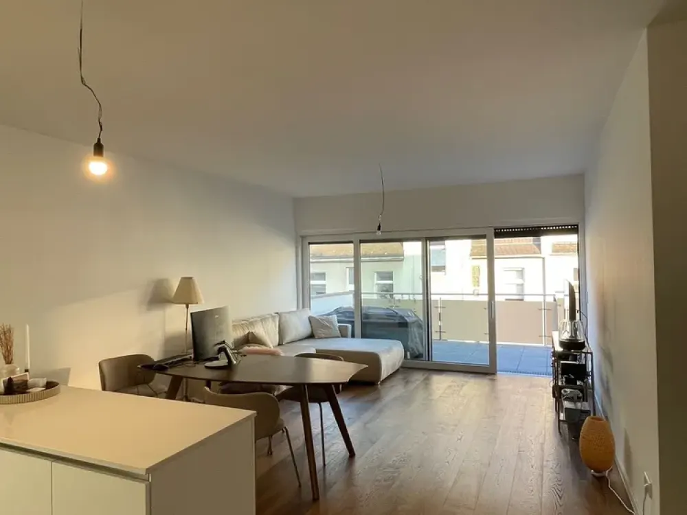Wohnung mit Terrasse und optionalen Parkplatz