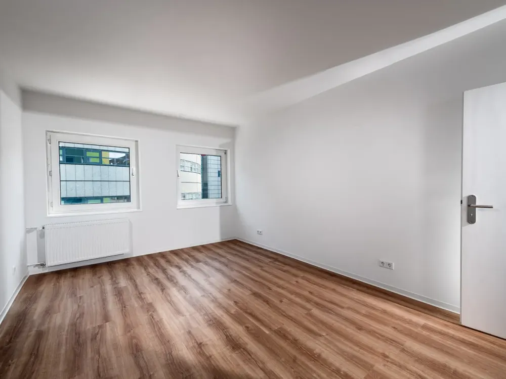 Directly from the Owner: Modern Renovated Apartment in the City Center