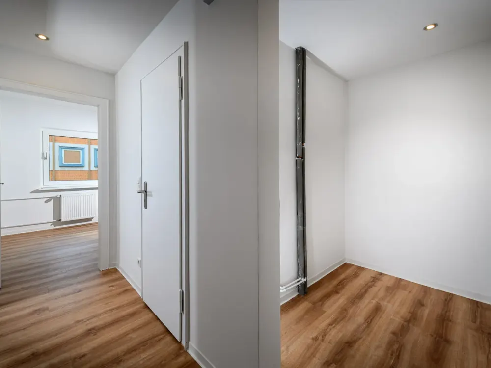 Directly from the Owner: Modern Renovated Apartment in the City Center