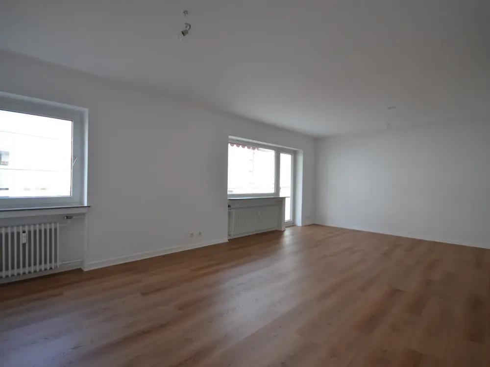Großzügige Zwei- Raum- Wohnung | Zwei Balkone | Gesuchte Lage