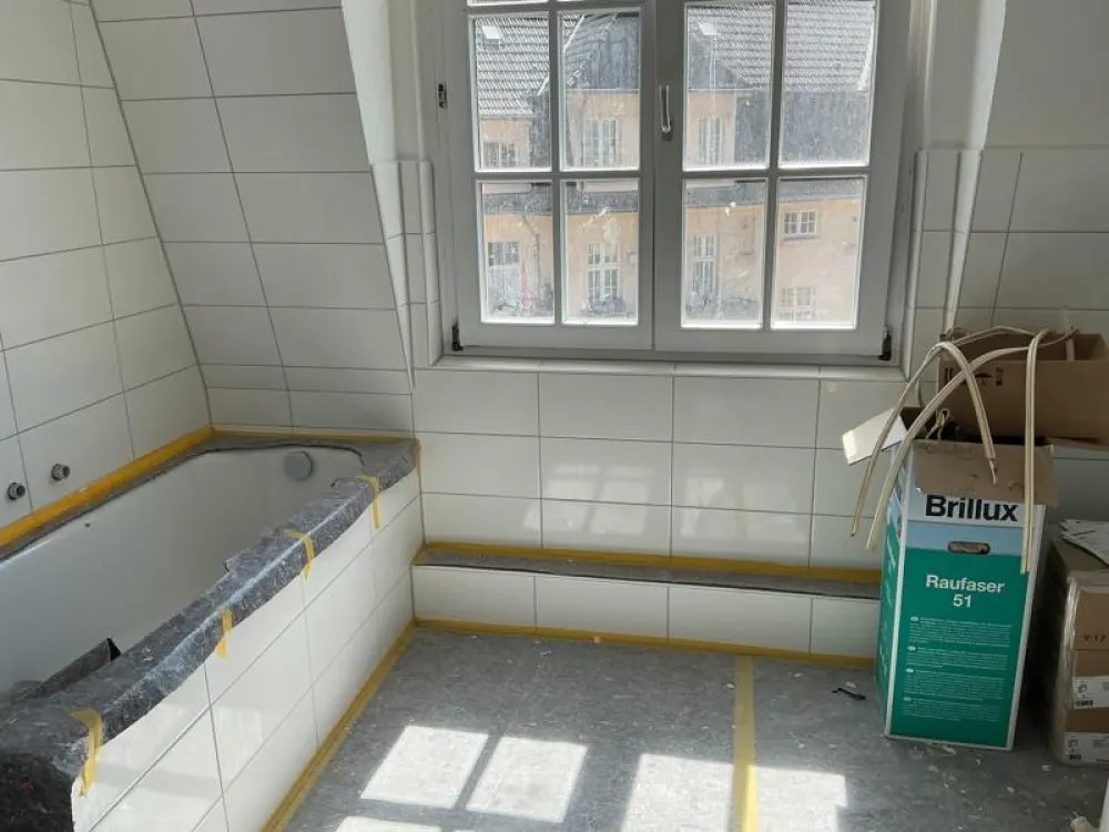 Hier findet jeder seinen Platz: praktische 3-Zi.-DG