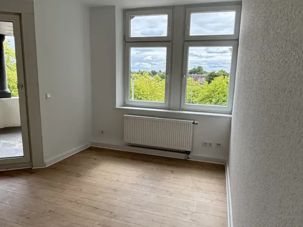 Charmante 3-Zimmer Dachgeschosswohnung in Krefeld-Kempener Feld/Baackeshof
