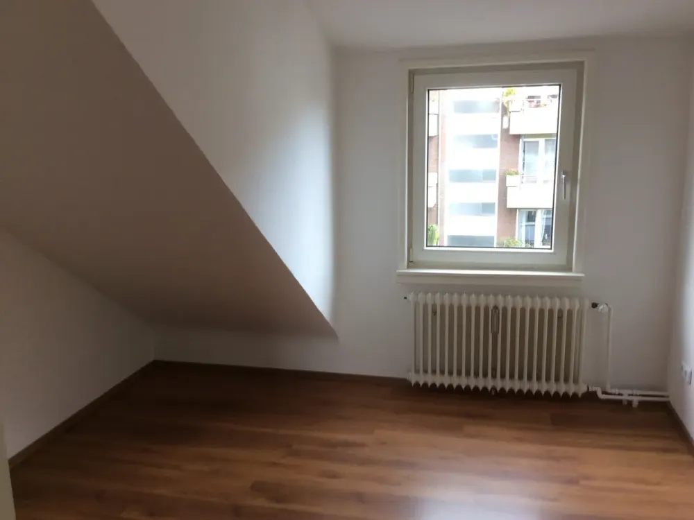 Peterswerder 3 Zimmer Dachgeschoss, Küche, SW-Balkon, ca. 58m2 sofort frei