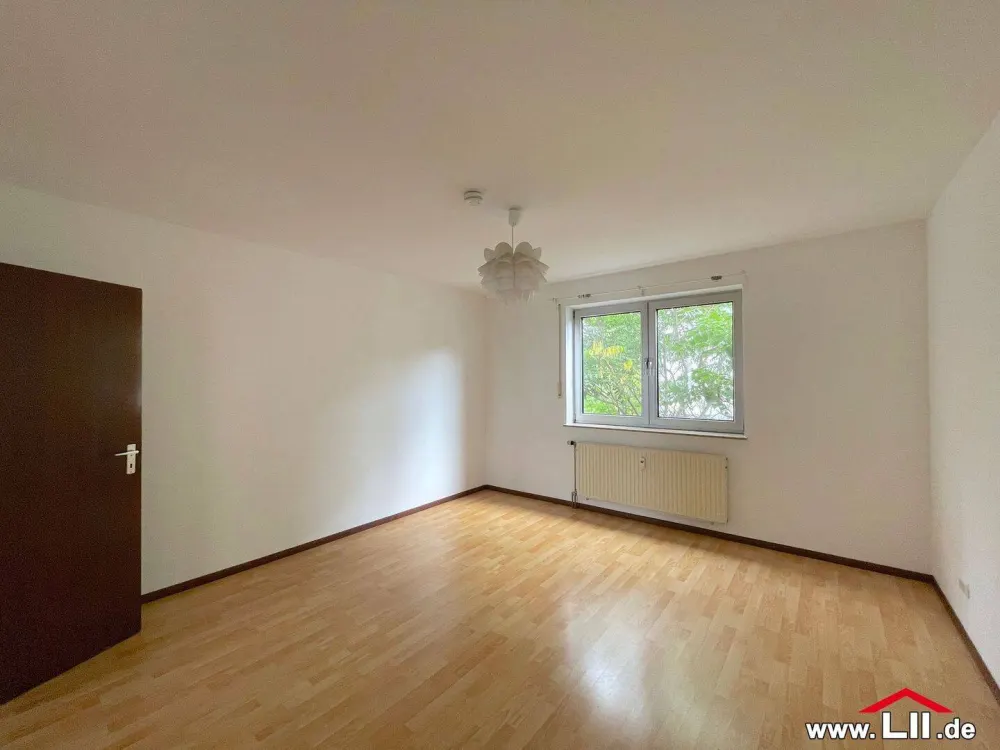 Sachsenhausen: 4-Zimmer-Maisonette-Wohnung mit Ausblick