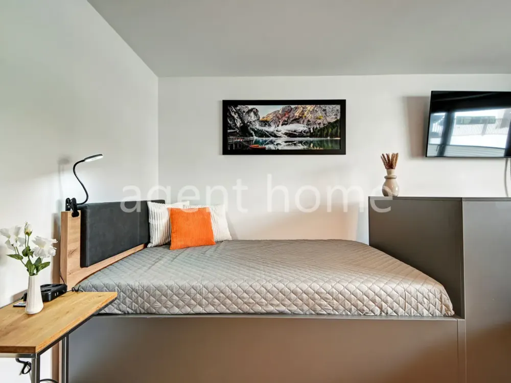 FURNISHED - A GOOD START - Modern Studio Apartment