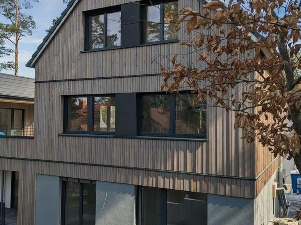 5-Zimmer Wohnung in ökologischem Holzhaus